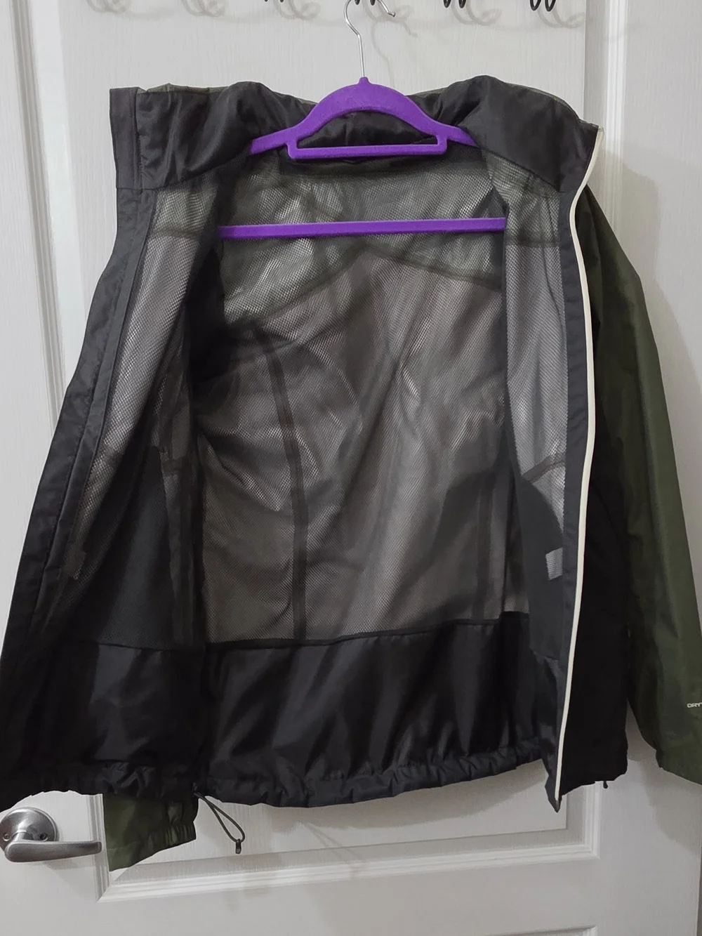 The North Face Men’s Two-Tone Green & Black Waterproof Jacket